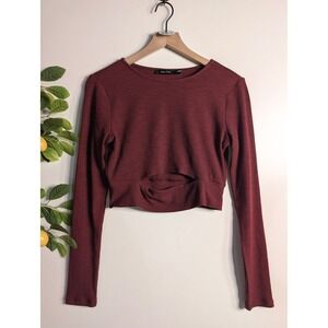 Doe & Rae Long Sleeve Cut Out Cropped Tee Sz M